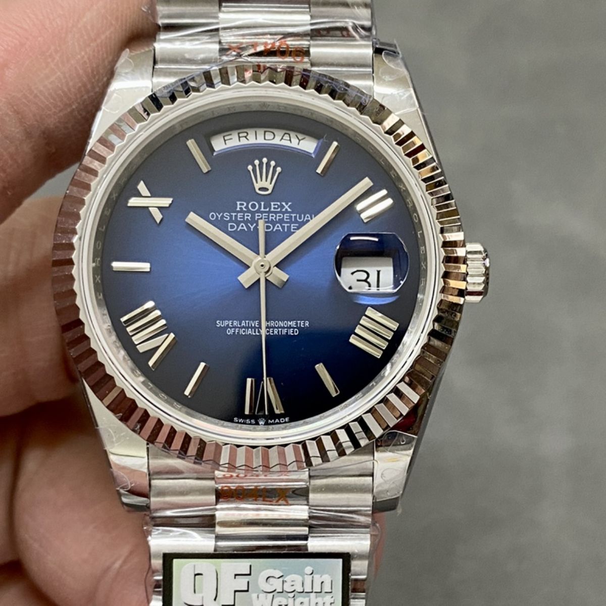 Regency Weekday 40 mm Weekday Fluted Bezel Blue ombre Dial 228236 6826