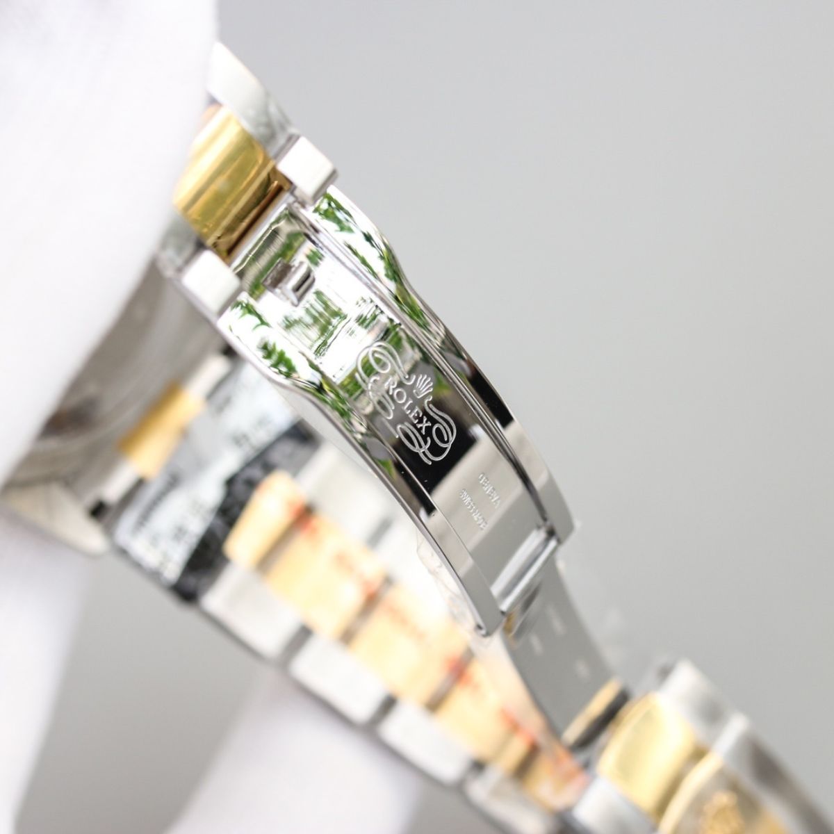Regency Dual Time 42 mm Timeless Fluted Bezel Intense white Dial 336933 5829