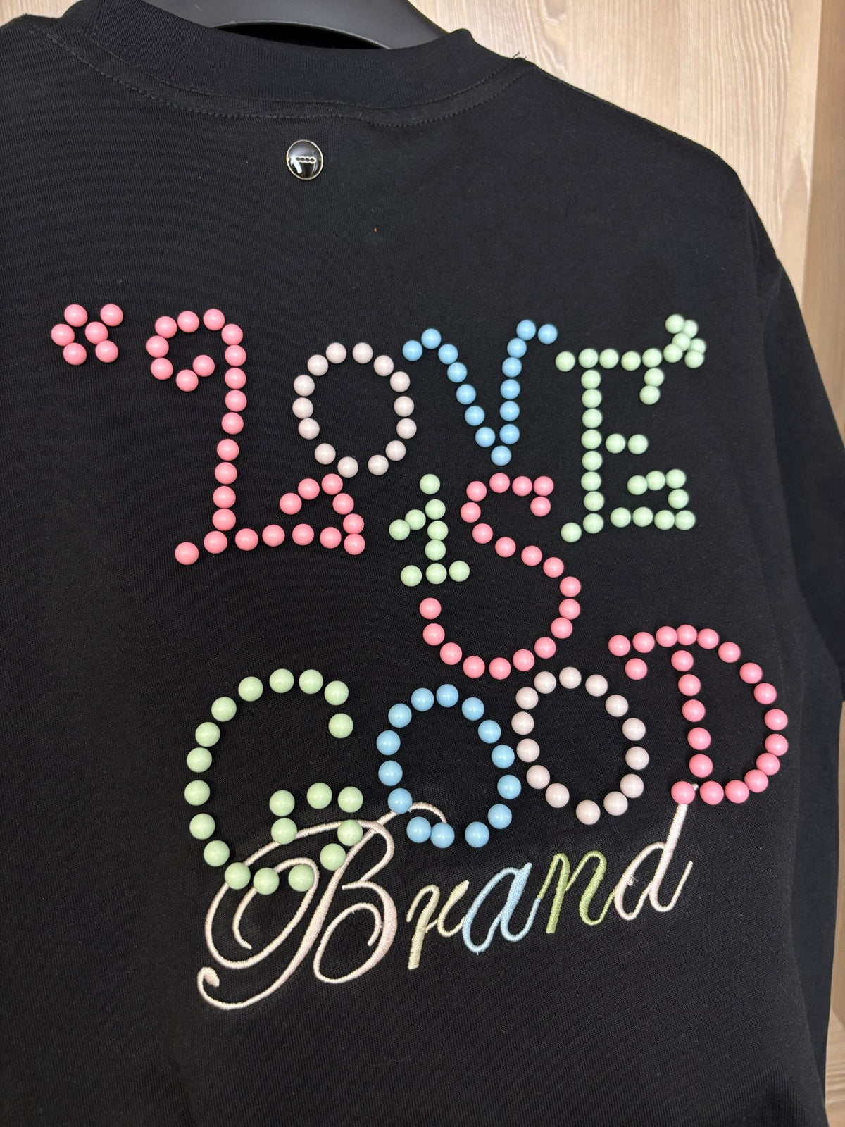 Rainbow pearl embroidery t-shirt