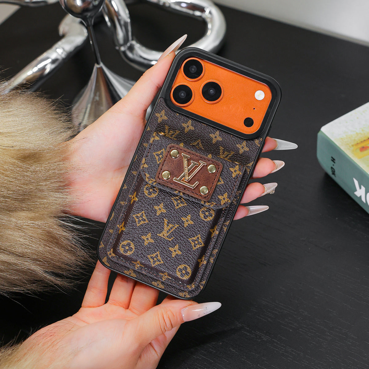 New Classic Luxury Card Holder Phone Case 08