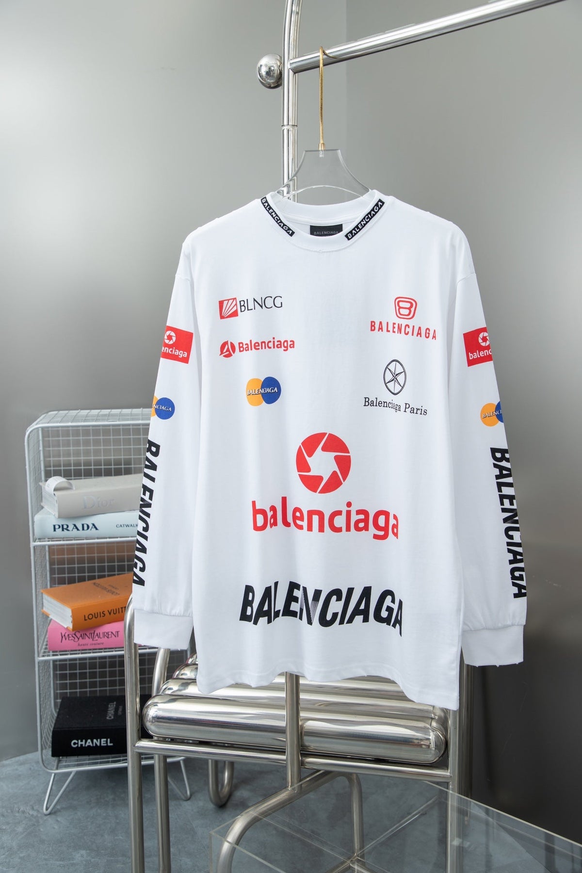 New printed long sleeve T-shirt