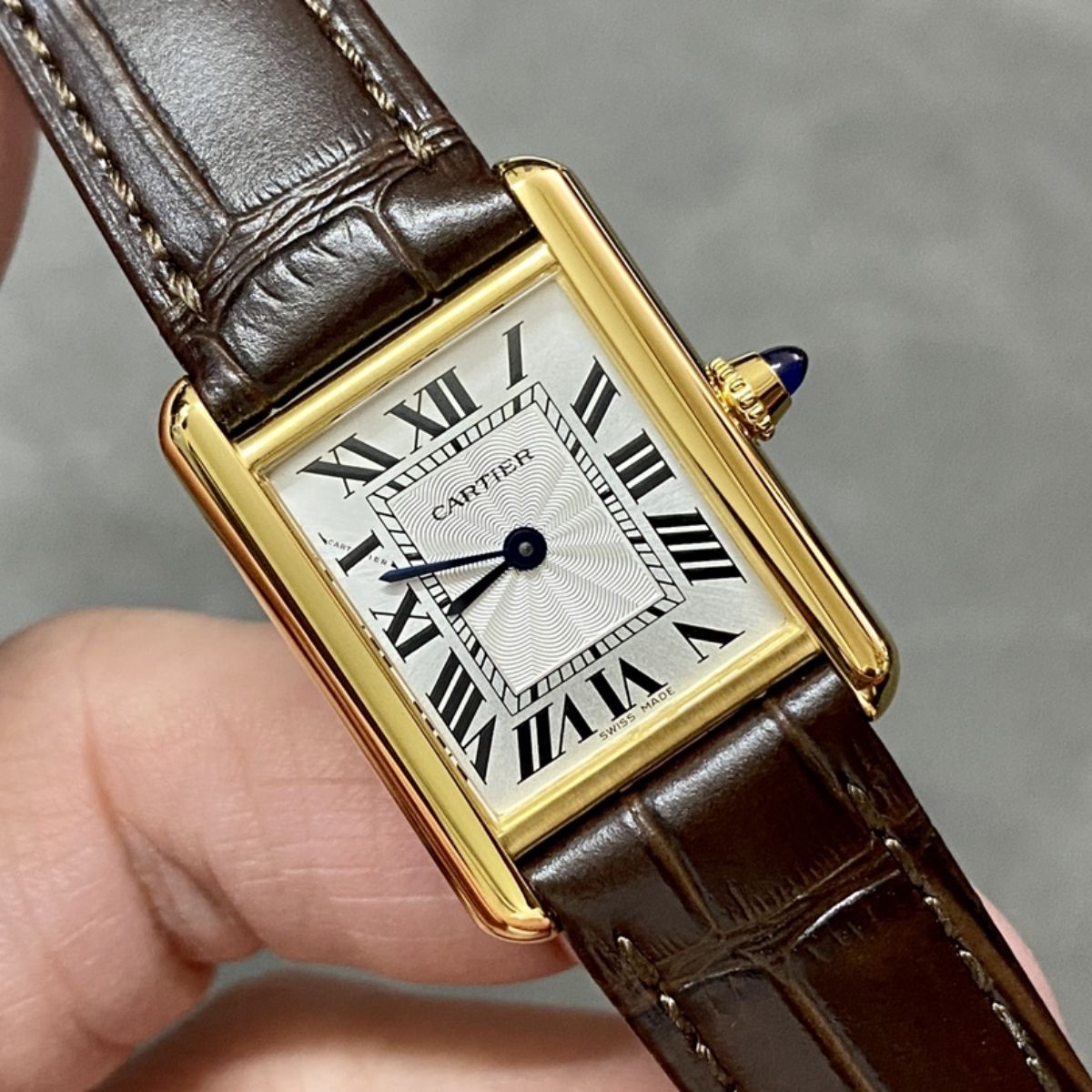 Parisian Rectangular Essential watch 29.5 x 22 mm 9639