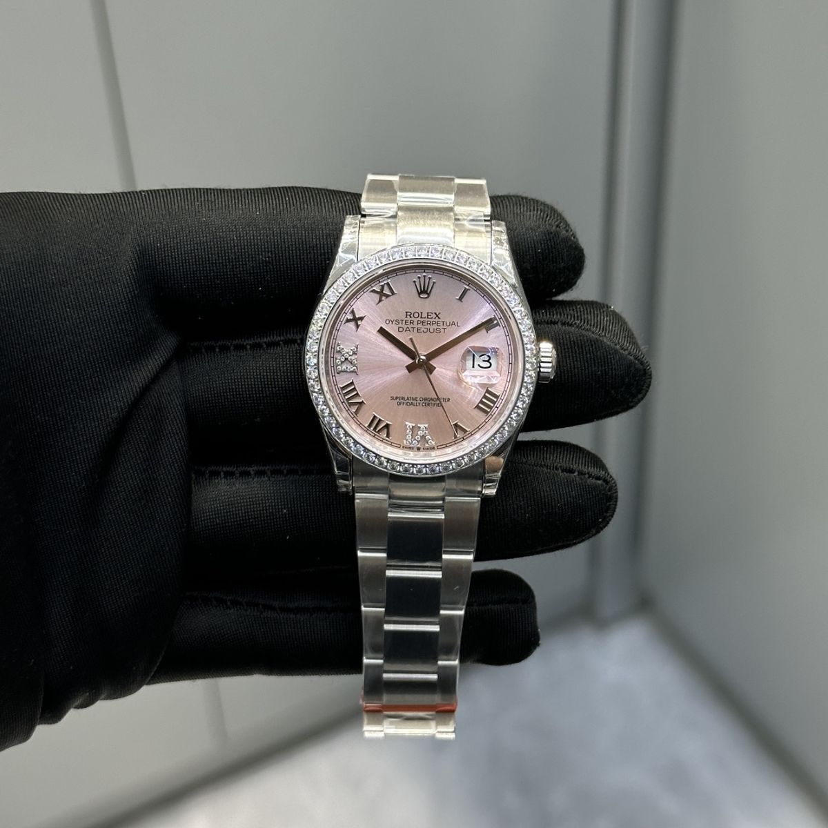 [Super Clone] Regency Classic Date 31 mm Timeless Brilliant diamond set Bezel Pink Dial 278274 1450