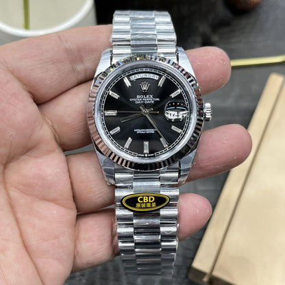 [Super Clone] Regency Weekday 40 mm Weekday Fluted Bezel Bright black set with diamonds Dial 228236 2867