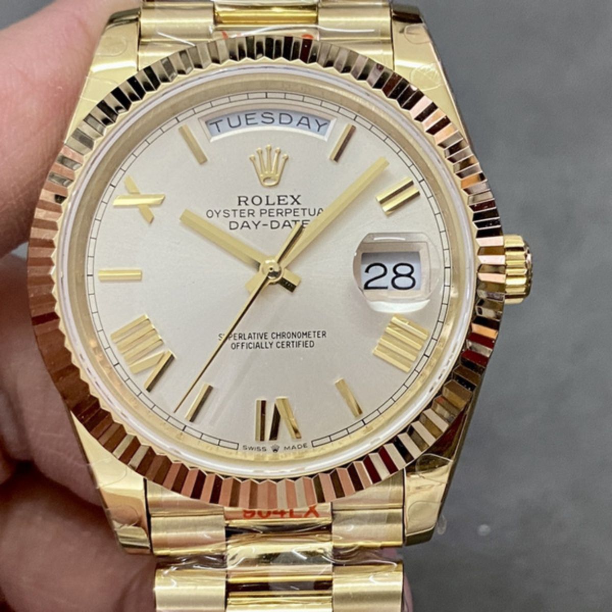Regency Weekday 40 mm Weekday Fluted Bezel White Dial 228236 3433