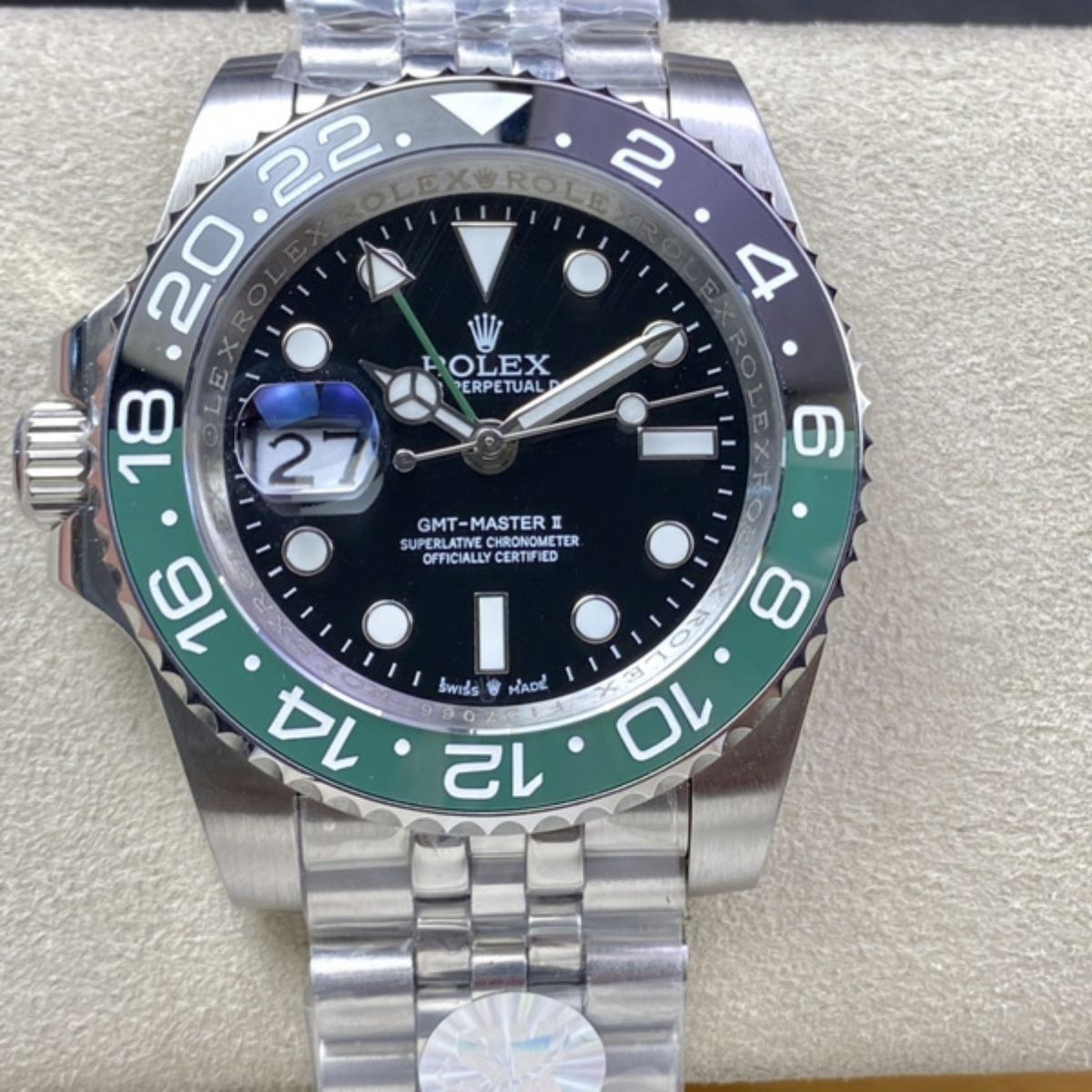 Regency Traveller Traveller 40 mm Timeless Black and green Bezel Black Dial 126720VTNR 3160