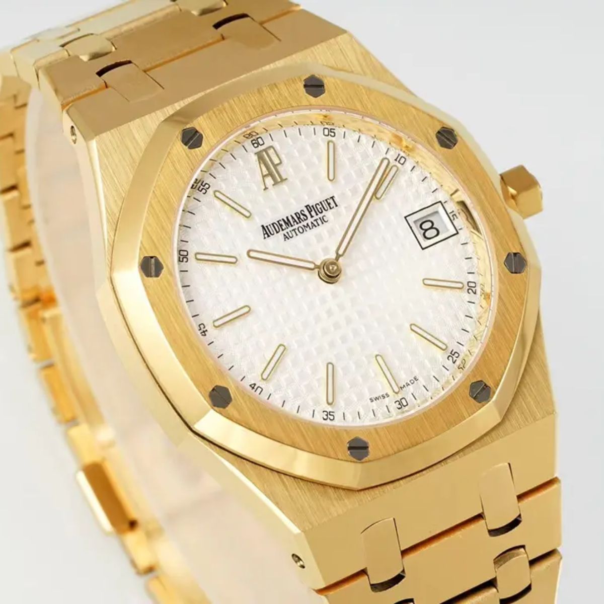 [Super Clone] Prestige Atelier Octagon Sport 39mm White Dial Yellow Gold 3334