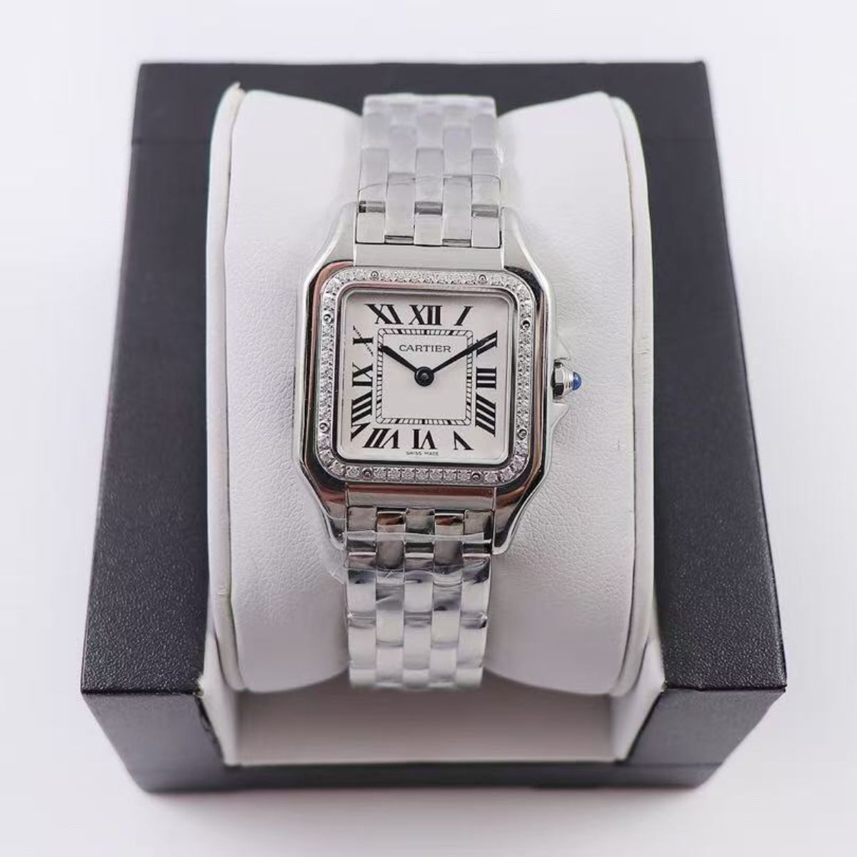 Parisian Panthère de Parisian watch 27 x 37 mm – Diamond Bezel 2309