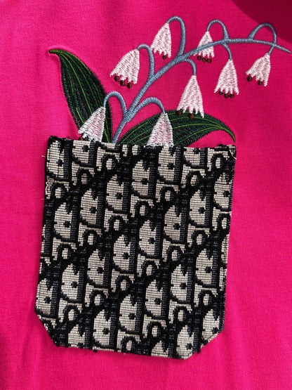 Embroidery with pockets t-shirt