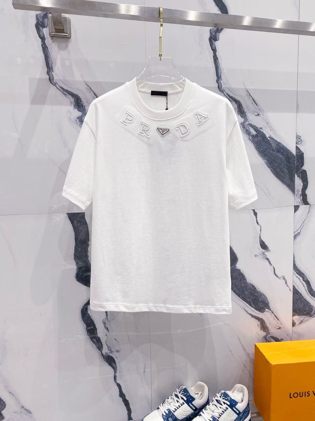 High quality craftsmanship metal logo t-shirt