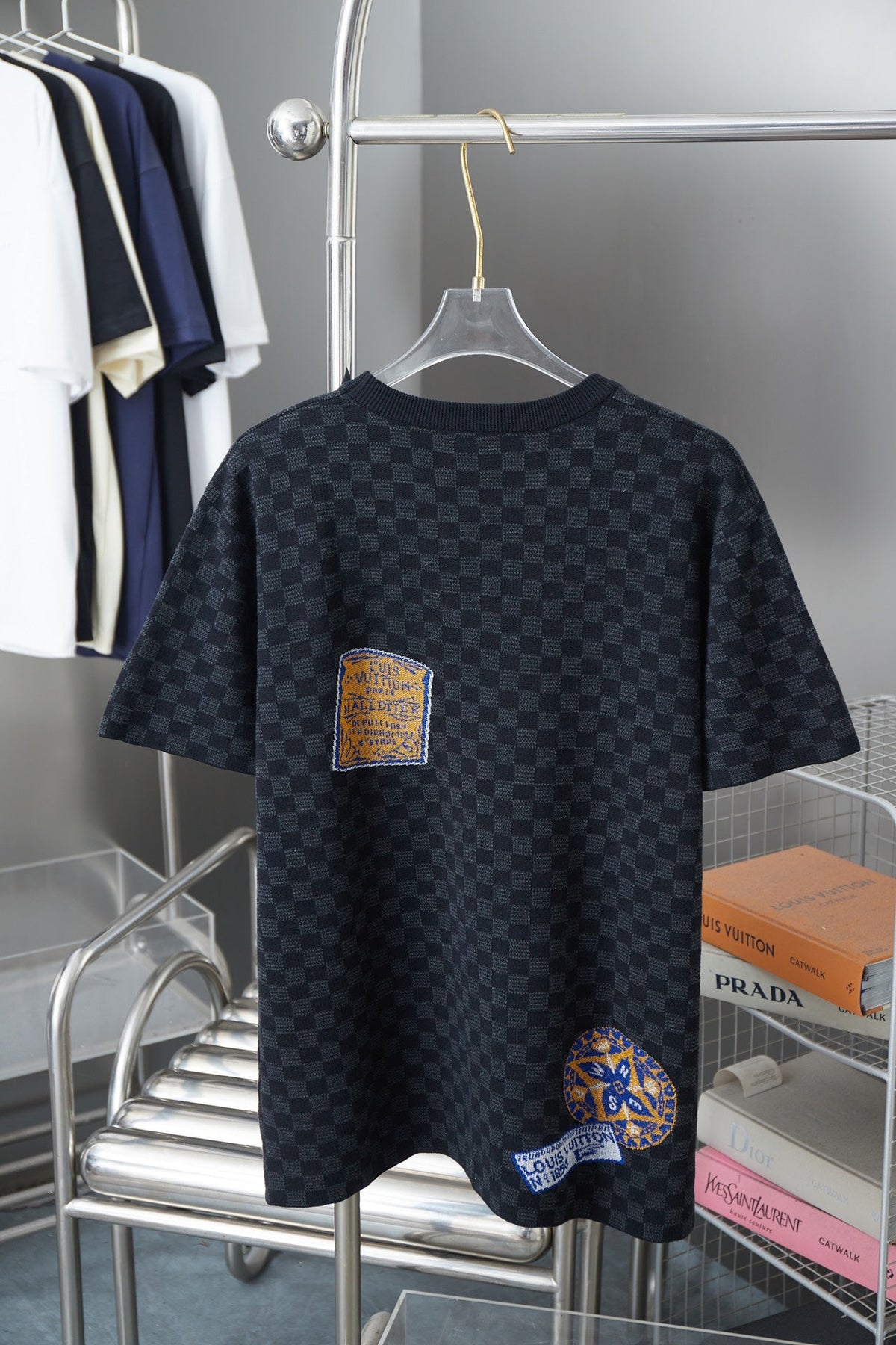 New fashionable patterned knitted T-shirt