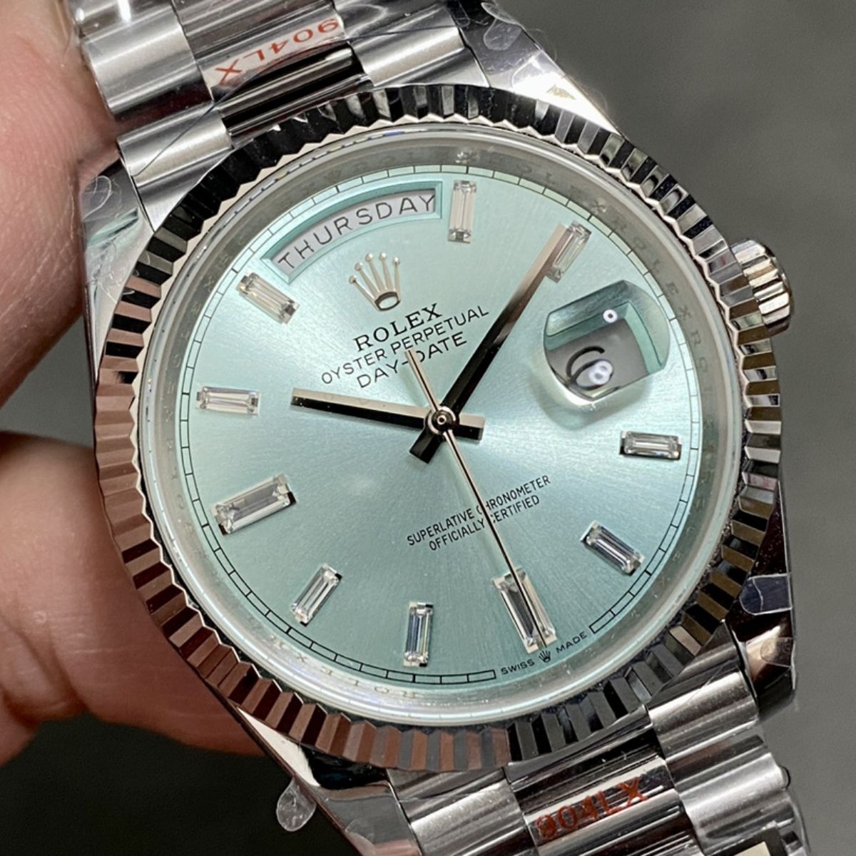 [Super Clone] Regency Weekday 40 mm Weekday Fluted Bezel Ice blue Dial 228236 6166