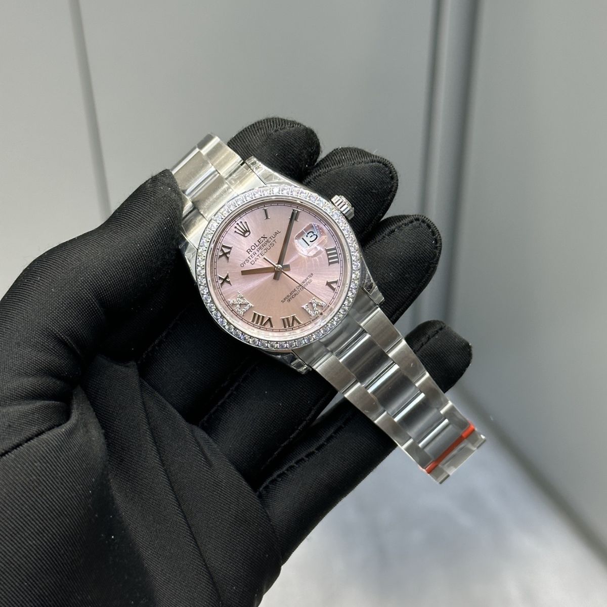 [Super Clone] Regency Classic Date 31 mm Timeless Brilliant diamond set Bezel Pink Dial 278274 1450