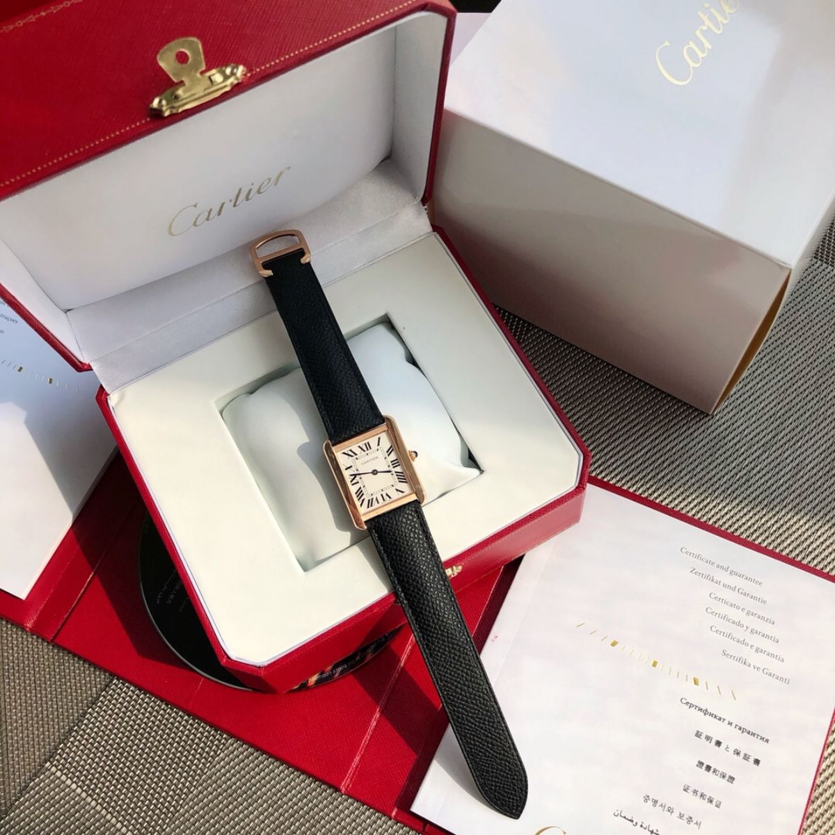 Parisian Rectangular Essential watch 33 x 27 mm 6363