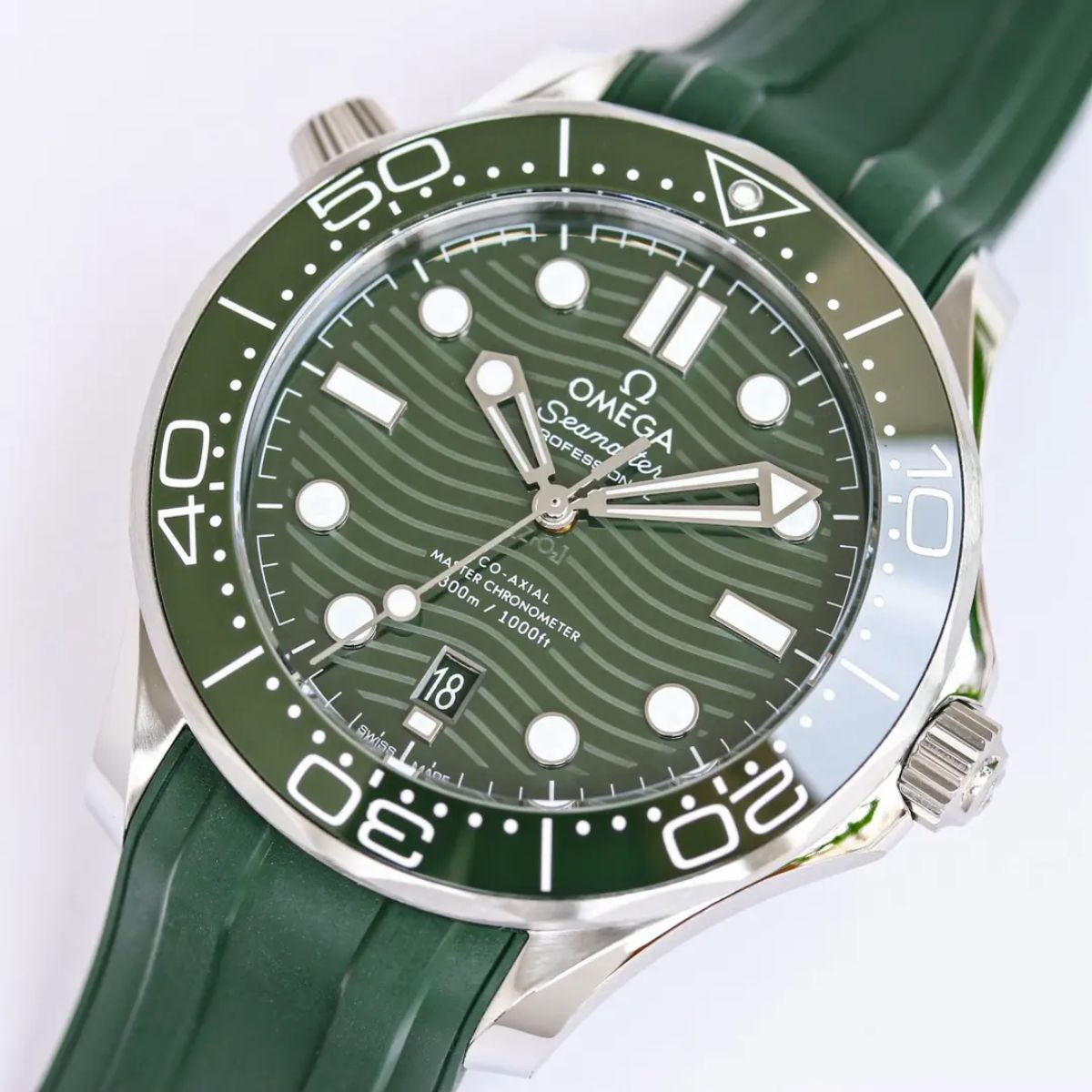 Celestial Seafarer Diver 300M 42mm Steel On Rubber Strap Green Dial 7823