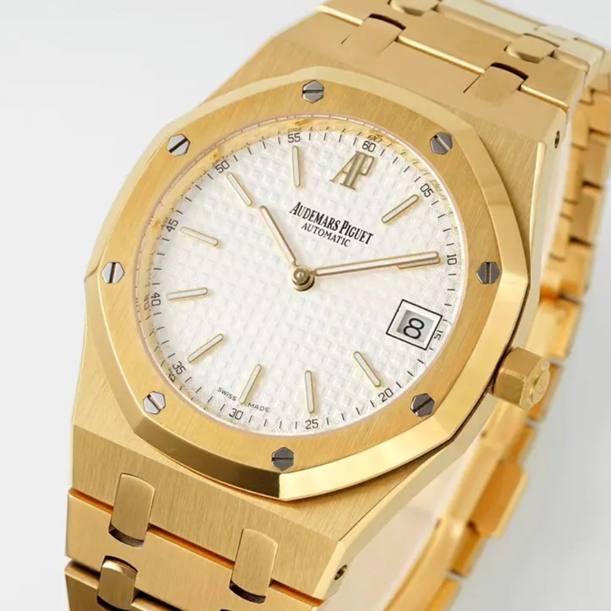 [Super Clone] Prestige Atelier Octagon Sport 39mm White Dial Yellow Gold 3334