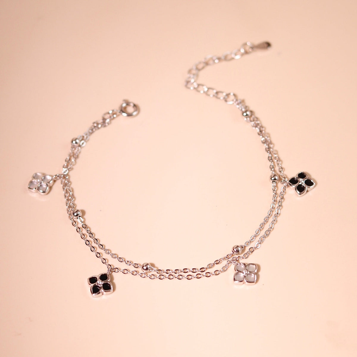 ELVORIA Rita Mini Clover Bracelet – Platinum Plated 925 Sterling Silver