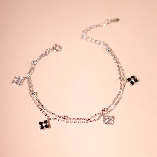 ELVORIA Rita Mini Clover Bracelet