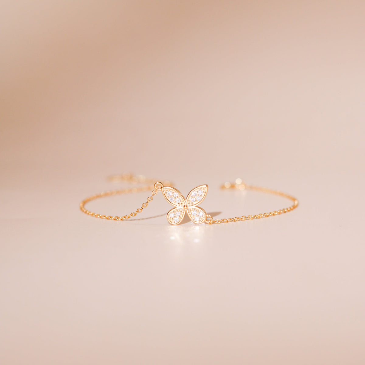 ELVORIA Eri Butterfly Bracelet – 18K Gold Plated 925 Sterling Silver
