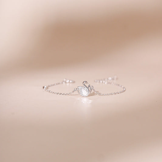 ELVORIA Alina Swan Bracelet