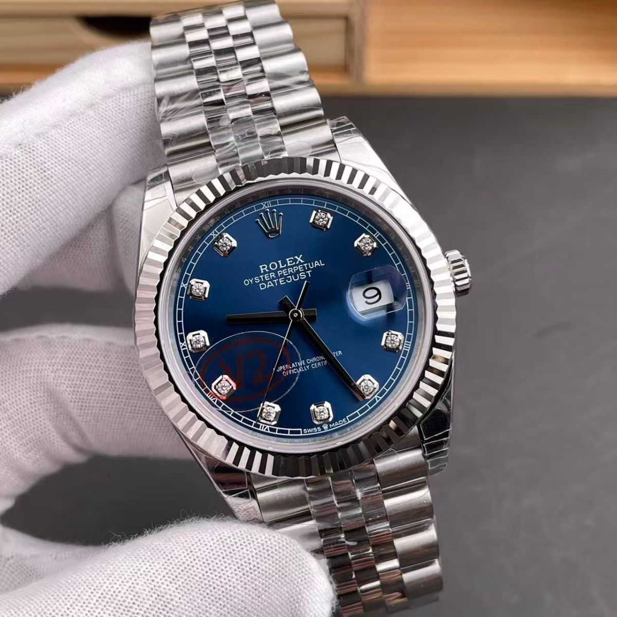 Regency Classic Date 41 mm Timeless Fluted Bezel Bright blue set with diamonds Dial 126334 9205