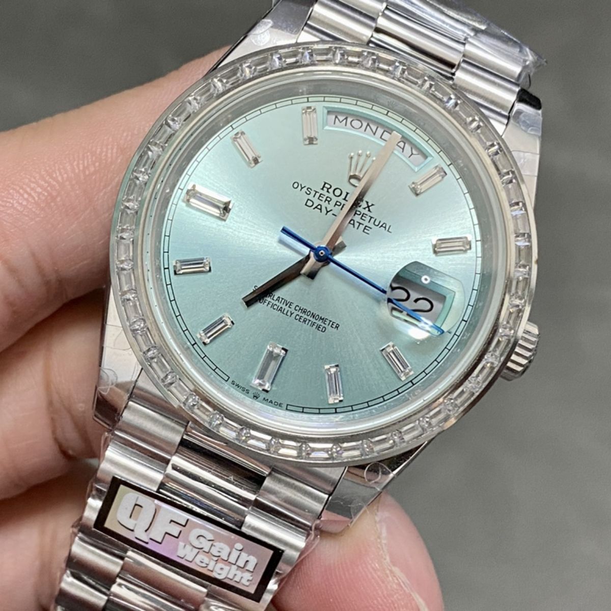 Regency Weekday 40 mm Weekday Trapeze Bezel Ice blue Dial 228396TBR 9185