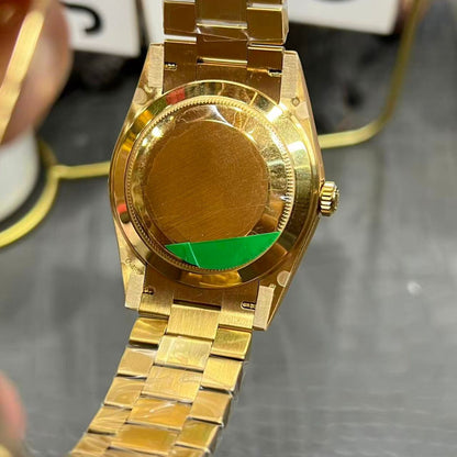[Super Clone] Regency Weekday 40 mm Weekday Brilliant diamond set Bezel Green Dial 228348RBR Swiss movement 9781