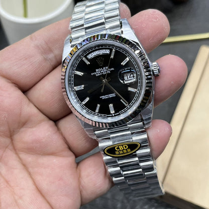 [Super Clone] Regency Weekday 40 mm Weekday Fluted Bezel Bright black set with diamonds Dial 228236 2867