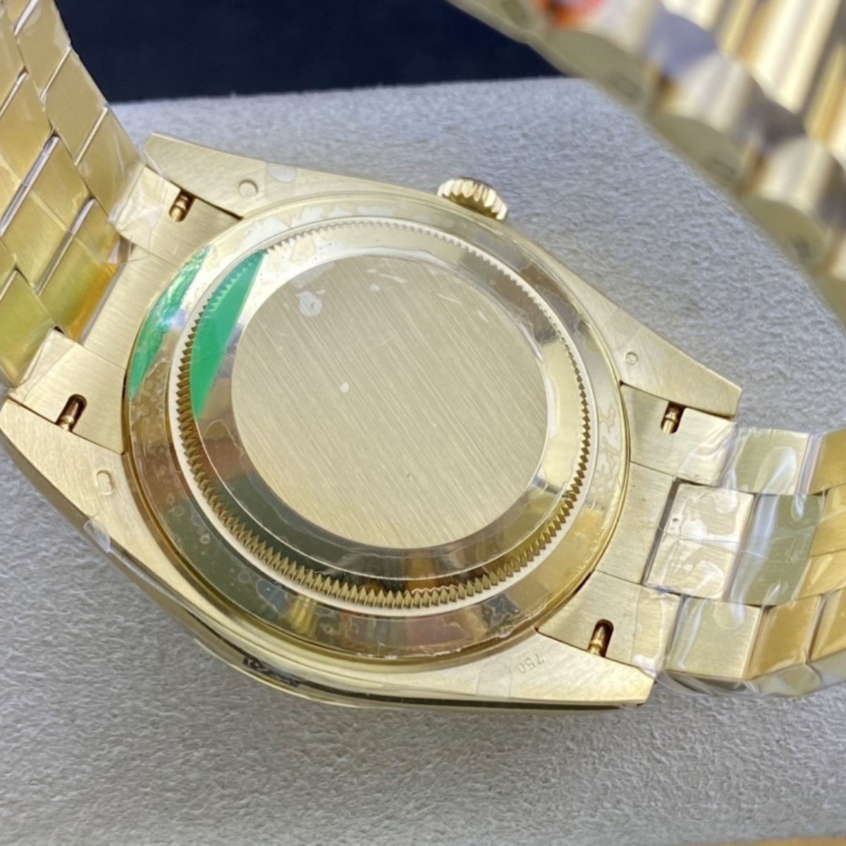 [Super Clone] Regency Weekday 40 mm Weekday Fluted Bezel Champagne colour Dial 228238 8236
