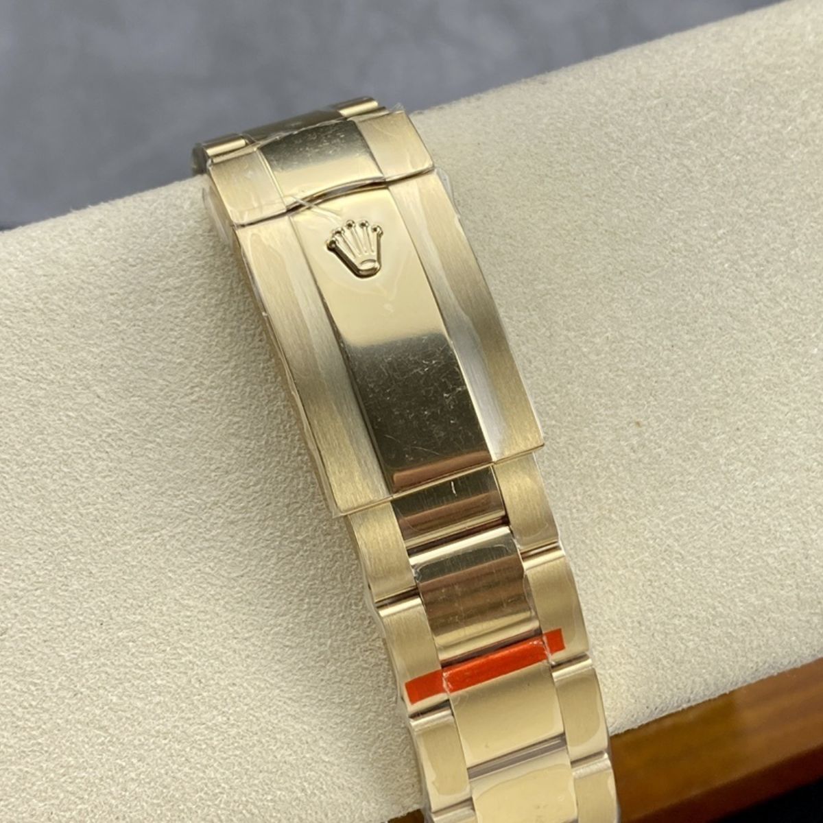 [Super Clone] Regency Dual Time 42 mm Timeless Fluted Bezel Champagne colour Dial 336938 3654