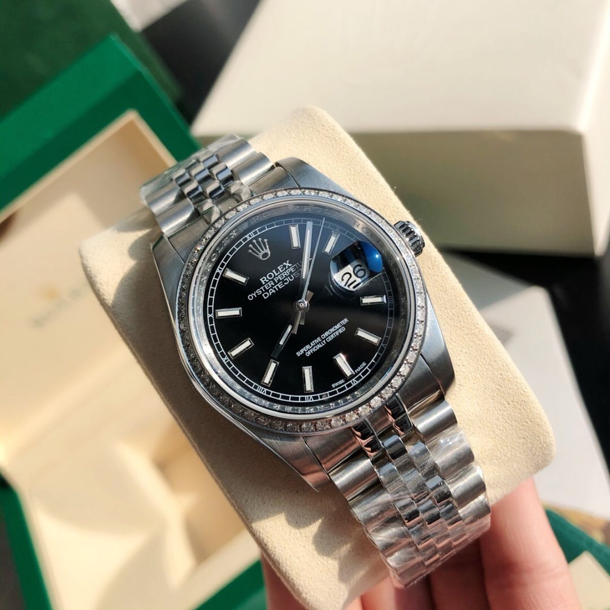 [Super Clone] Regency Classic Date 36 mm Five-Link Brilliant diamond set Bezel Bright black Dial 116244 5303