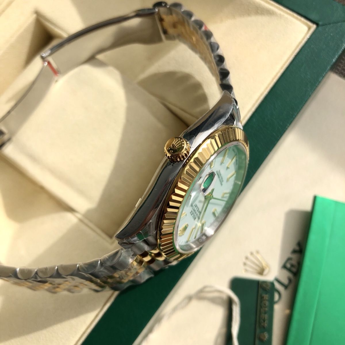 Regency Classic Date 41 mm Five-Link Fluted Bezel White Dial 126333 5577