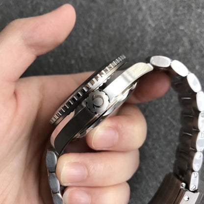 Celestial Ocean Diver 600M Traveller 44mm Steel On Steel Black Dial 9571