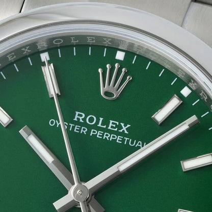 Regency Timeless Perpetual 41 mm Timeless Trapeze Bezel Green Dial 134300 7478