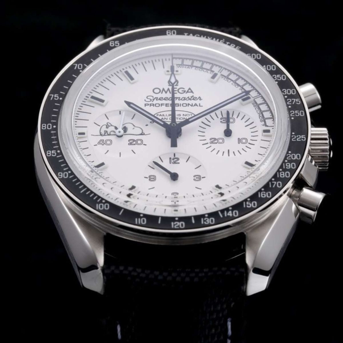 Celestial Chronograph Silver Snoopy Award 50th Anniversary 42mm Steel On Nylon Strap Silver Dial 5392
