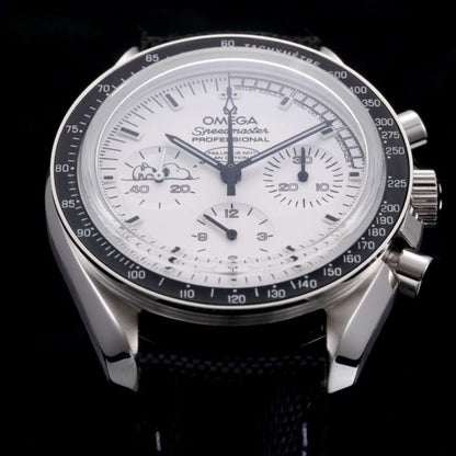 Celestial Chronograph Silver Snoopy Award 50th Anniversary 42mm Steel On Nylon Strap Silver Dial 5392