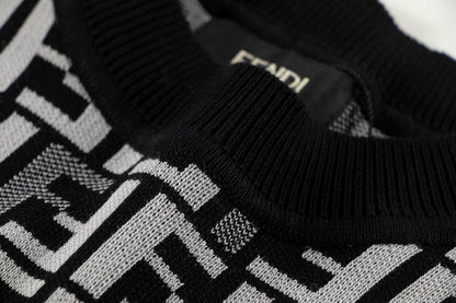 Short sleeved knitted t-shirt