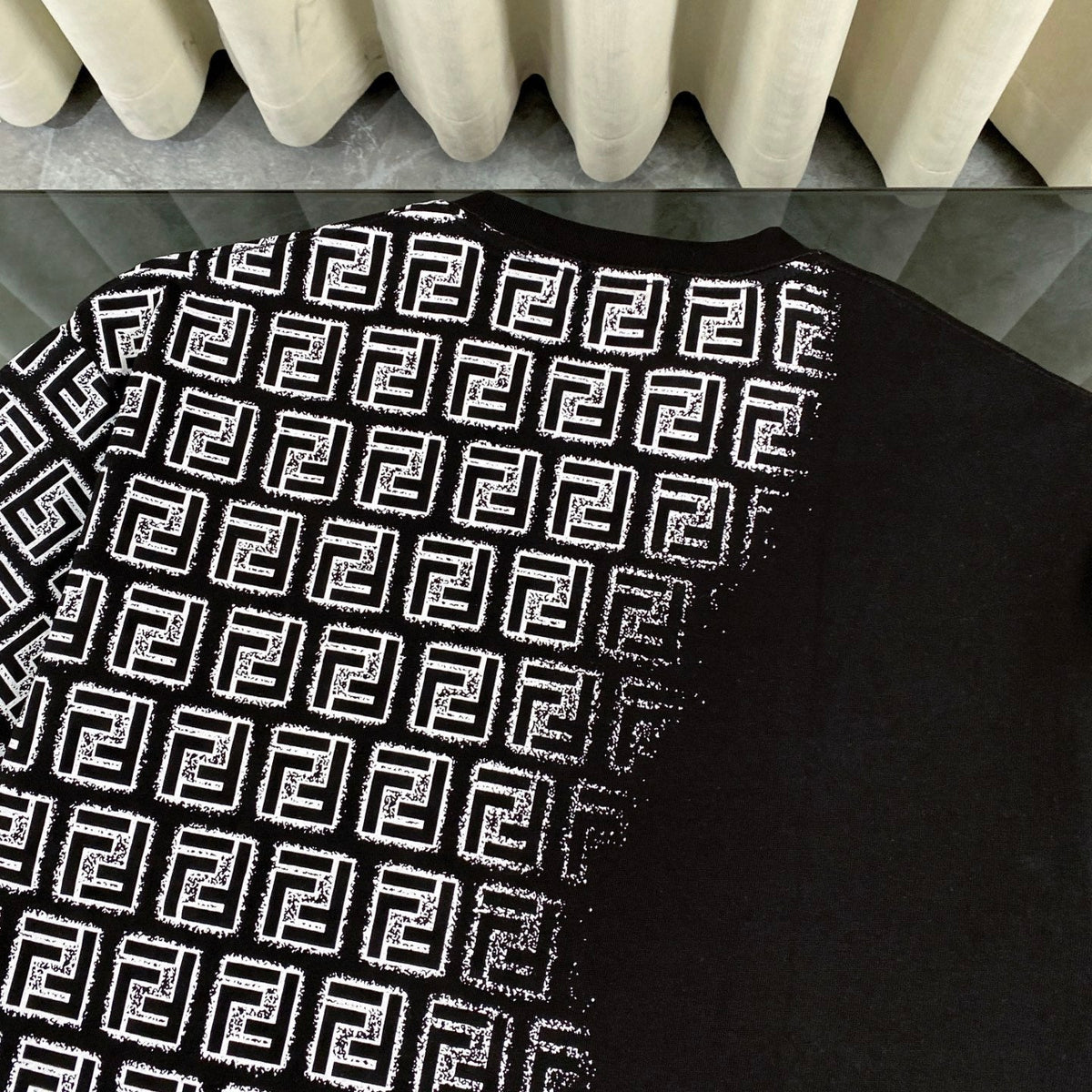 New gradient color t-shirt