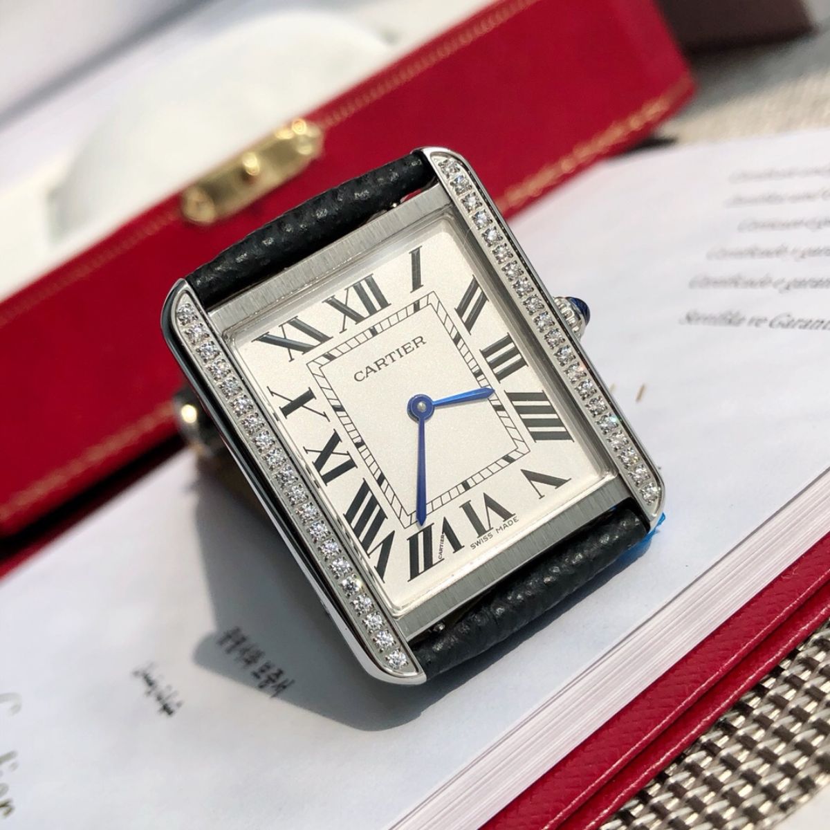 Parisian Rectangular Essential watch 33 x 27 mm 5615