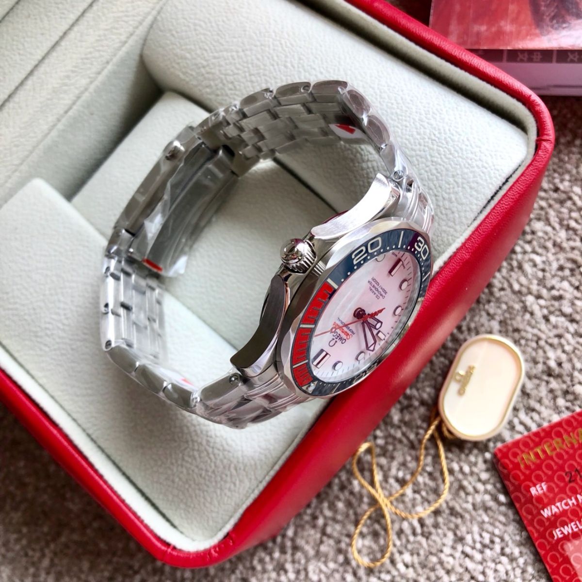 Celestial Seafarer Diver 300M 41mm Steel On Steel White Dial 4226