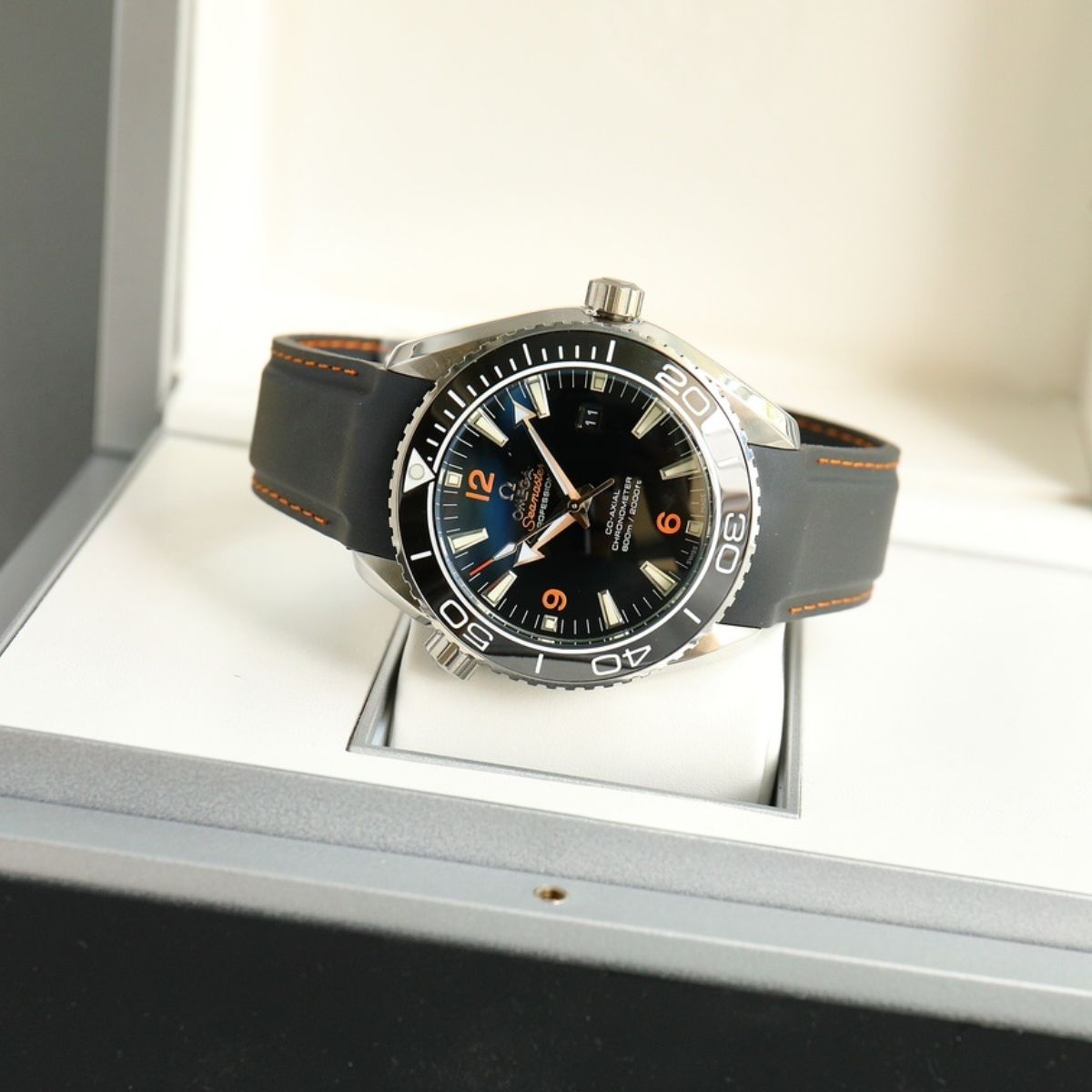 Celestial Ocean Diver 600M 42mm Steel On Rubber Strap Black Dial 7831