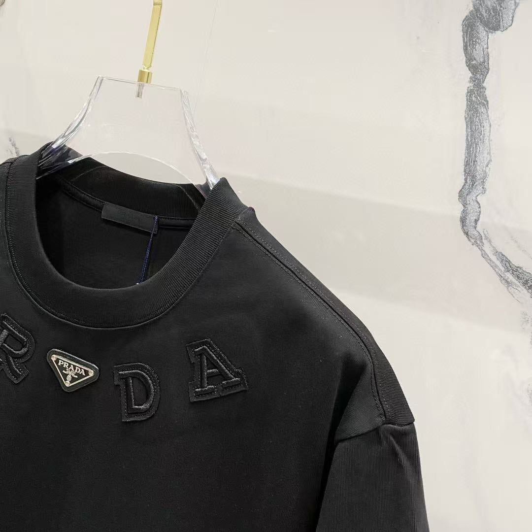 High quality craftsmanship metal logo t-shirt