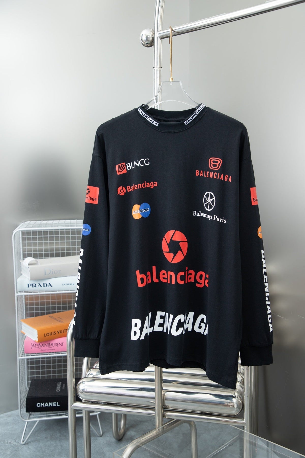 New printed long sleeve T-shirt