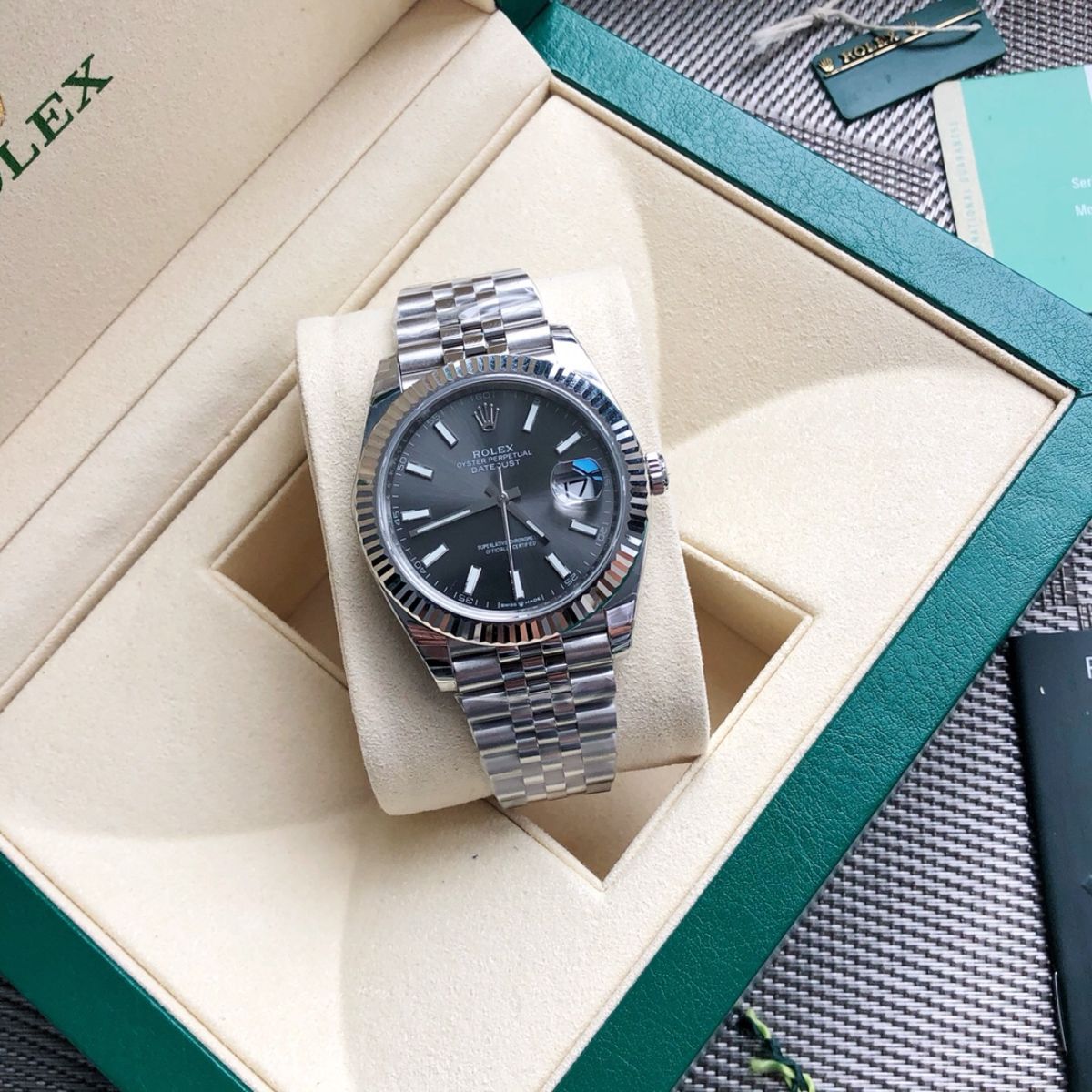 Regency Classic Date 41 mm Five-Link Fluted Bezel Slate Dial 126334 3304