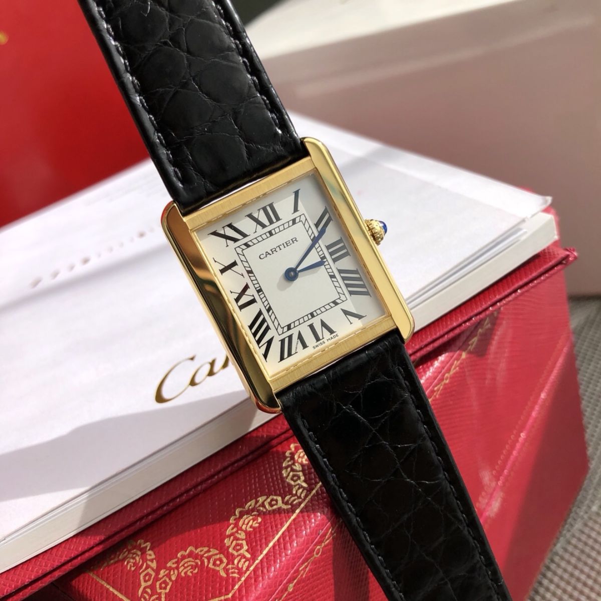 Parisian Rectangular Essential watch 33 x 27 mm 4342