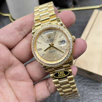 Regency Weekday 40 mm Weekday Brilliant diamond set Bezel Champagne colour set with diamonds Dial 228348RBR 1231
