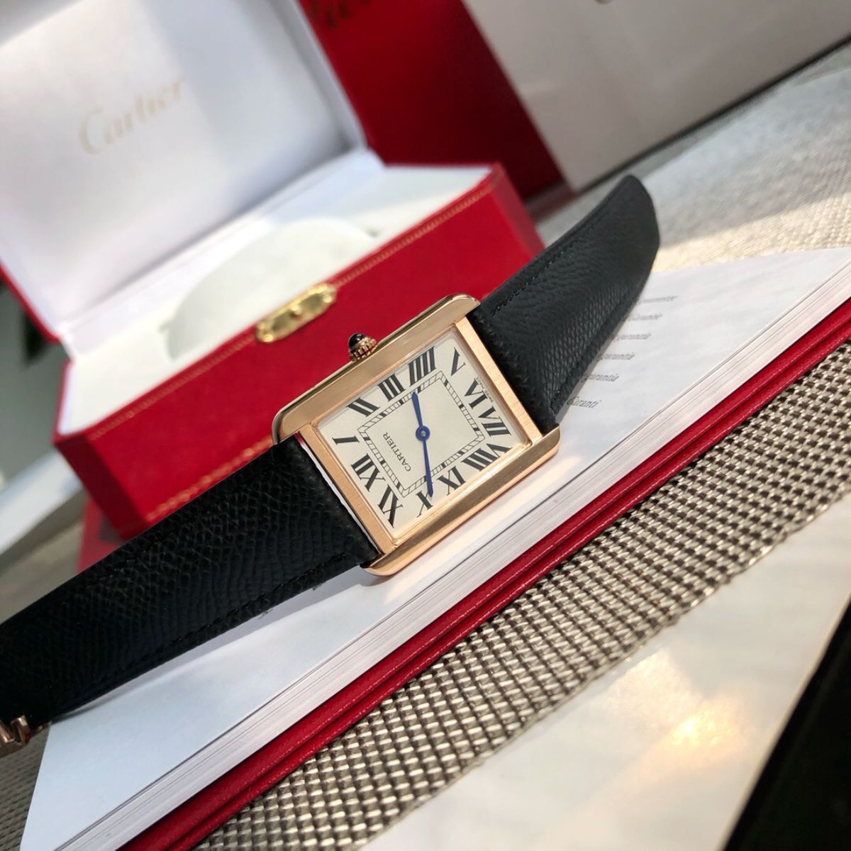 Parisian Rectangular Essential watch 33 x 27 mm 6363