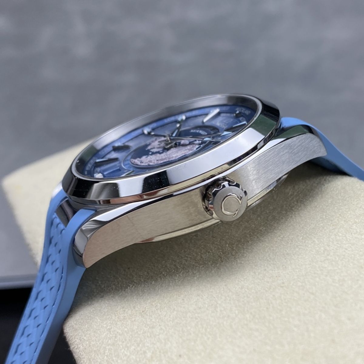 Celestial Aqua Sport Worldtimer 150M 43mm Steel On Rubber Strap Blue Dial 2469