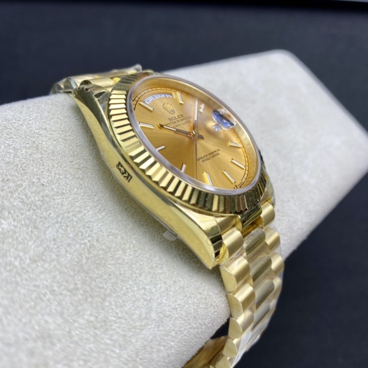 Regency Weekday 40 mm Weekday Fluted Bezel Champagne colour Dial 228238 7130