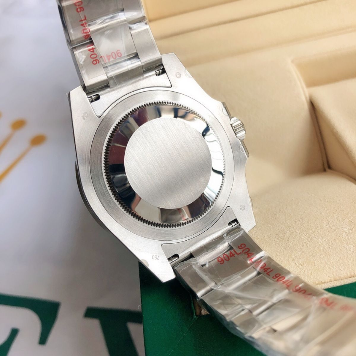 Regency Traveller Traveller 40 mm Timeless Red and blue Bezel Black Dial 126710BLRO 3272